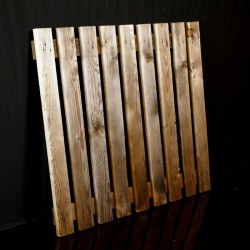 panneau ajouré en pin pour racks à palettes