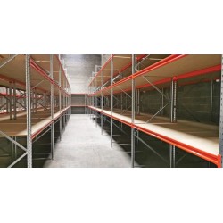 racks semi lourds équipés de panneaux bois