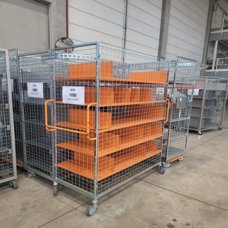 Lot : 10 Chariots E-commerce Galvanisés avec 5 Niveaux d'étagères, Hauteur 1970 mm, Profondeur 600 mm, Longueur 1230 mm