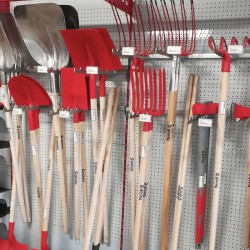 outils de jardin avec manche